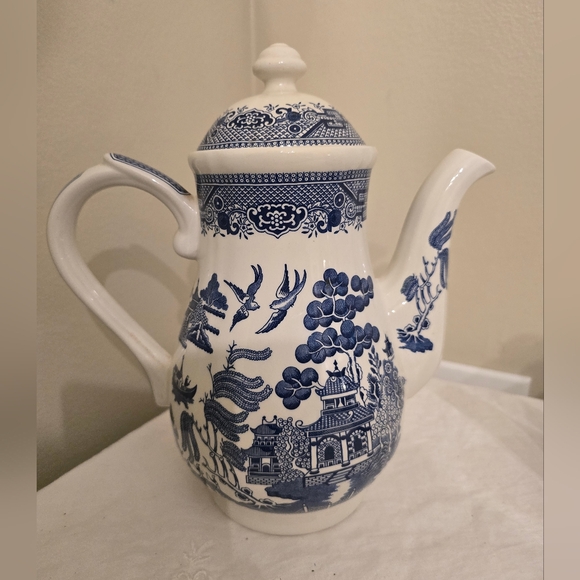 Churchill England Blue Willow Coffee And Tea Pot Blue and White Porcelain - Picture 3 of 7